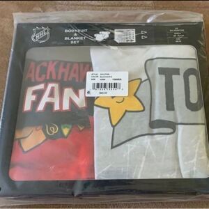 NHL Infant Chicago Blackhawks Multicolor 2 Creepers and Blanket Set 3-6